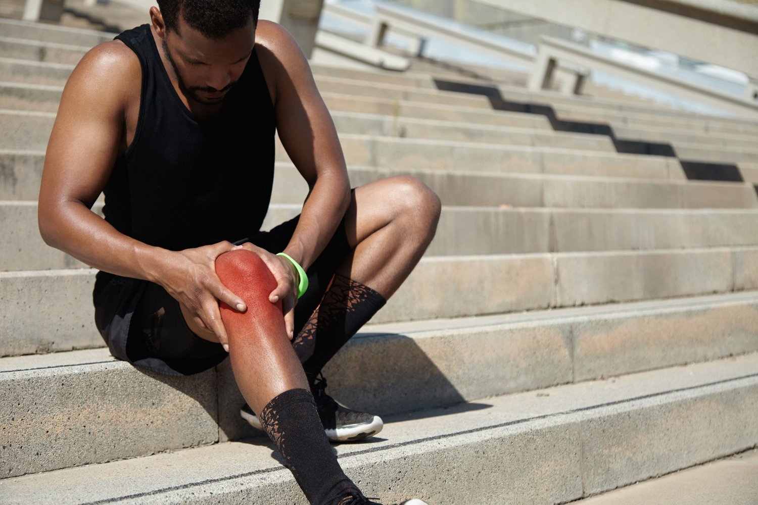 How To Fight Back Against the Pain Caused By a Sporting Injury - Every ...
