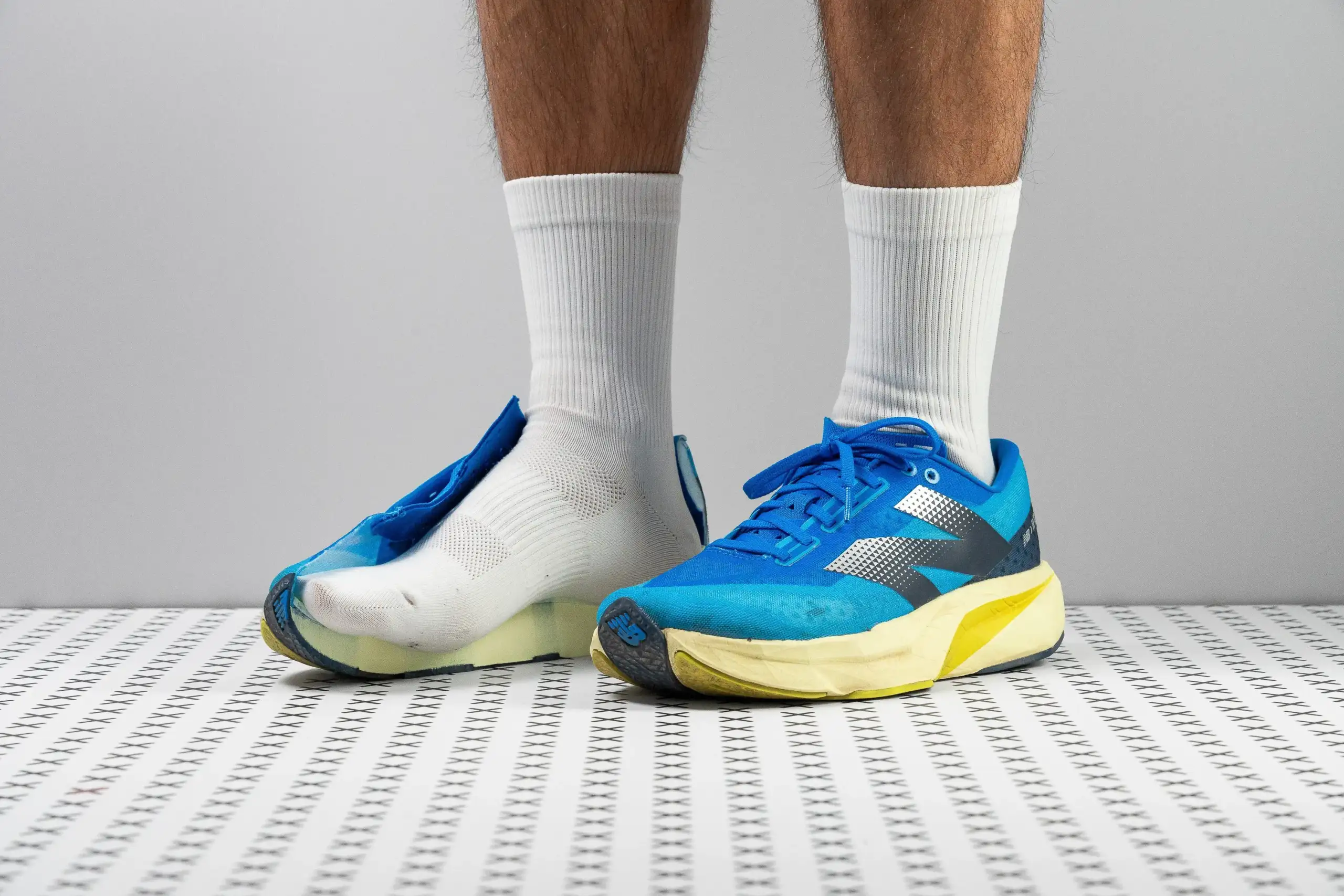New Balance Rebel V4